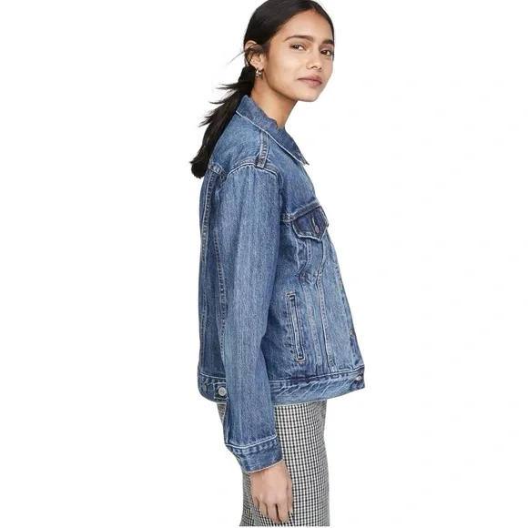 Levi’s Ex-Boyfriend Trucker Jacket in Medium Wash Denim Jean Size M - Picture 3 of 17